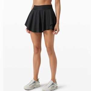 LULULEMON Court Rival Skirt size 4